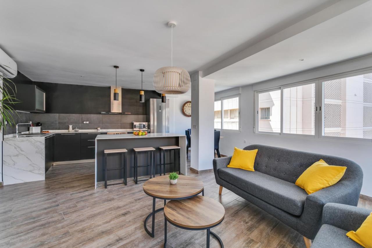 Luxury Apartment City Center Alicante Bagian luar foto
