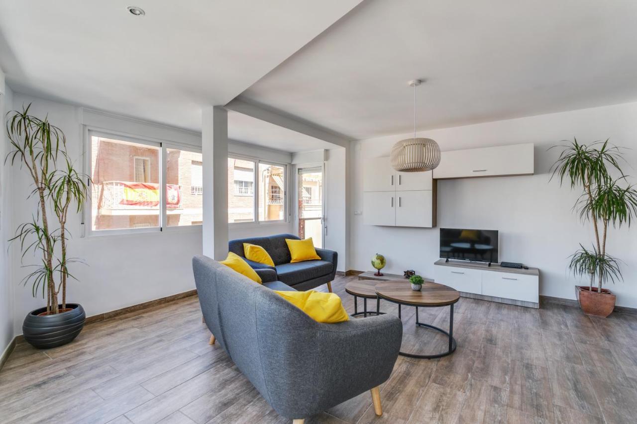 Luxury Apartment City Center Alicante Bagian luar foto