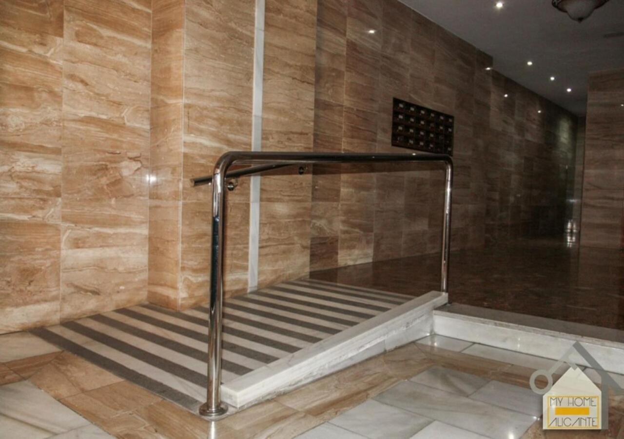 Luxury Apartment City Center Alicante Bagian luar foto